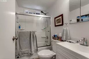 2420 NE 86th Ave, Portland, OR 97220 - Photo 17