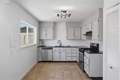 1830 SW 16th St, Redmond, OR 97756 - Photo 7