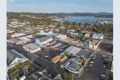 443 SW 7th, Newport, OR 97365 - Photo 9