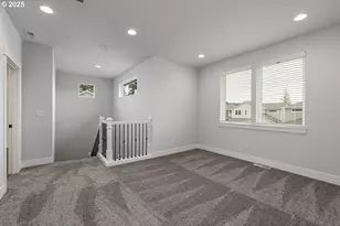 15221 S E Towers Ter, Milwaukie, OR 97267 - Photo 15