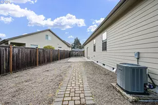 51 Grizzly Ave, Eugene, OR 97404 - Photo 45