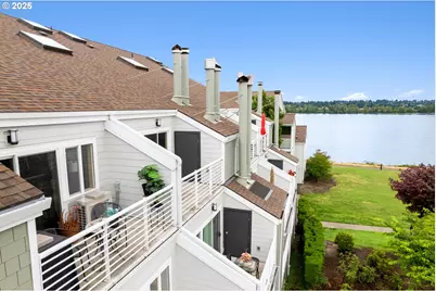 275 N Hayden Bay Dr #275, Portland, OR 97217 - Photo 1