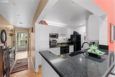 275 N Hayden Bay Dr #275, Portland, OR 97217 - Photo 7