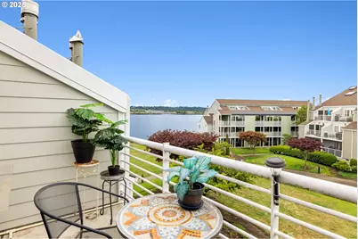 275 N Hayden Bay Dr #275, Portland, OR 97217 - Photo 1