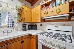 1014 SE 175th Pl, Portland, OR 97233 - Photo 11