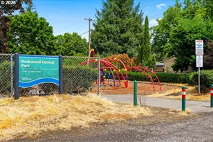 1014 SE 175th Pl, Portland, OR 97233 - Photo 25