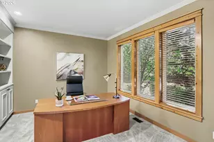 17622 Brookhurst Dr, Lake Oswego, OR 97034 - Photo 5