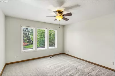 17622 Brookhurst Dr, Lake Oswego, OR 97034 - Photo 21
