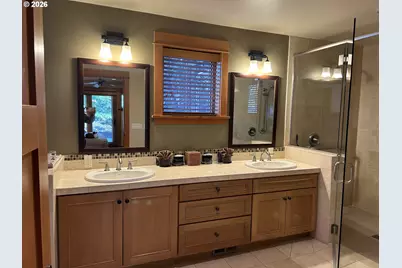 132 E Surfcrest Ave #C1-D, Cannon Beach, OR 97110 - Photo 7