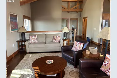 132 E Surfcrest Ave #C1-D, Cannon Beach, OR 97110 - Photo 11