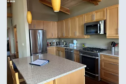 132 E Surfcrest Ave #C1-D, Cannon Beach, OR 97110 - Photo 9