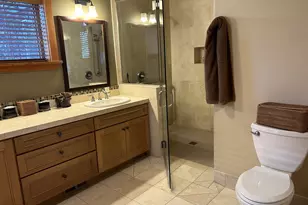 132 E Surfcrest Ave, Cannon Beach, OR 97110 - Photo 5