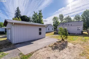 1217 7th Ave, Longview, WA 98632 - Photo 25