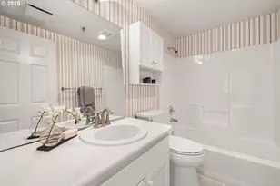 15420 NE Knott St, Portland, OR 97230 - Photo 21