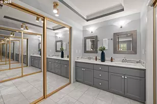 15420 NE Knott St, Portland, OR 97230 - Photo 17