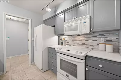 15420 NE Knott St #2, Portland, OR 97230 - Photo 9