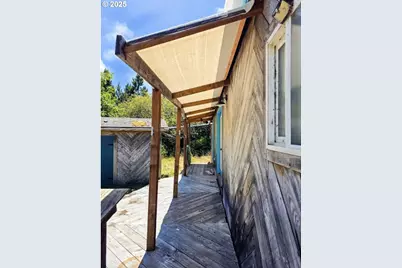 8790 NW Kinglet St, Seal Rock, OR 97376 - Photo 3
