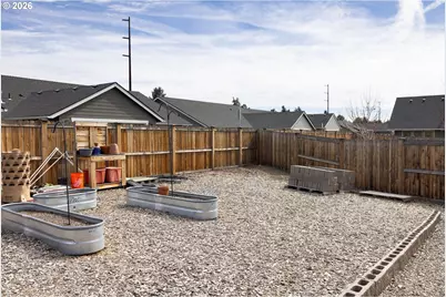 450 NE Oak Ct, Redmond, OR 97756 - Photo 21