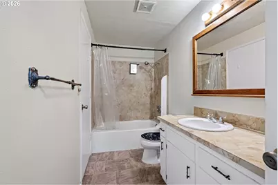 1760 Bryant Ave, Cottage Grove, OR 97424 - Photo 25