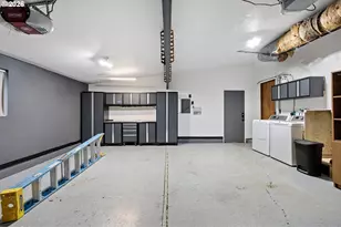 1760 Bryant Ave, Cottage Grove, OR 97424 - Photo 29