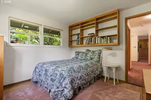 5919 SW Miles St, Portland, OR 97219 - Photo 17