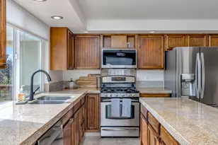 2905 SW Redfern Pl, Gresham, OR 97080 - Photo 13