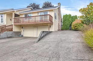 2905 SW Redfern Pl, Gresham, OR 97080 - Photo 3