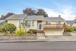 2905 SW Redfern Pl, Gresham, OR 97080 - Photo 1