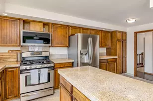 2905 SW Redfern Pl, Gresham, OR 97080 - Photo 15