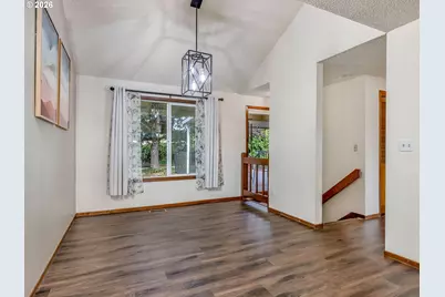 2905 SW Redfern Pl, Gresham, OR 97080 - Photo 9