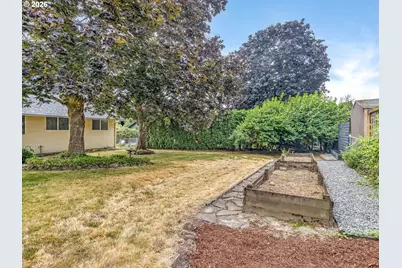 2905 SW Redfern Pl, Gresham, OR 97080 - Photo 41