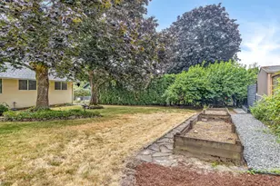 2905 SW Redfern Pl, Gresham, OR 97080 - Photo 41