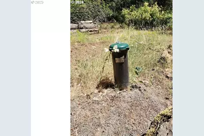 492 Sleepy Hollow Rd, Appleton, WA 98602 - Photo 3