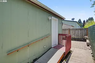 1015 Oak St, Silverton, OR 97381 - Photo 31