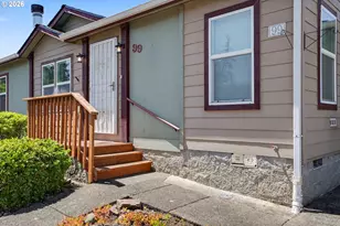 1015 Oak St, Silverton, OR 97381 - Photo 5