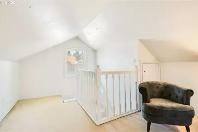 12107 SE Kelly St, Portland, OR 97266 - Photo 27