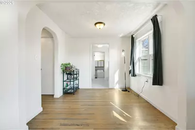 12107 SE Kelly St, Portland, OR 97266 - Photo 7