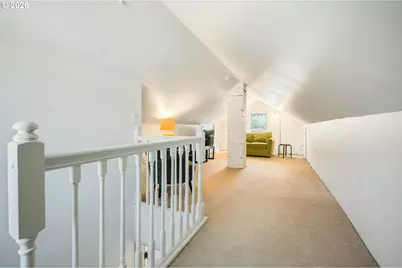 12107 SE Kelly St, Portland, OR 97266 - Photo 23