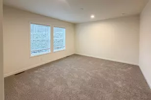 252 NE 3rd St, Oakland, OR 97462 - Photo 13