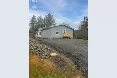 252 NE Third St, Oakland, OR 97462 - Photo 25