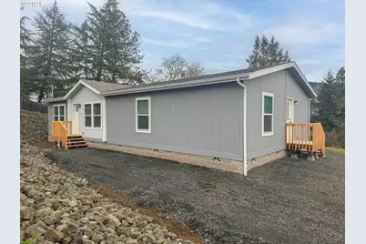 252 NE Third St, Oakland, OR 97462 - Photo 1