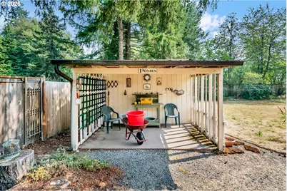 89713 Upper Johnson Creek Rd, Walterville, OR 97489 - Photo 43