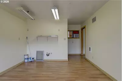 1013 Clark St, Wasco, OR 97065 - Photo 7