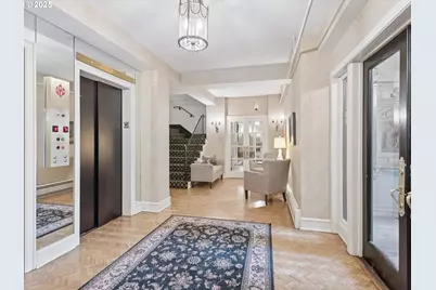 1209 SW 6th Ave #701, Portland, OR 97204 - Photo 3