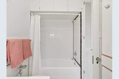 1209 SW 6th Ave #701, Portland, OR 97204 - Photo 27