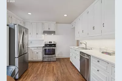 1209 SW 6th Ave #701, Portland, OR 97204 - Photo 15