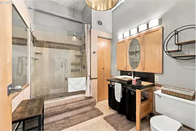 1314 NW Irving St #312, Portland, OR 97209 - Photo 9