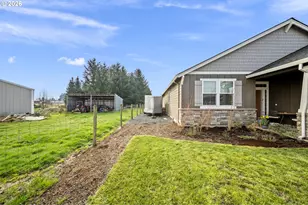 900 Marie St, Mount Angel, OR 97362 - Photo 11