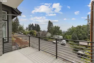 9375 NE Sacramento St, Portland, OR 97220 - Photo 23