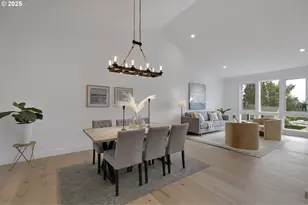 9375 NE Sacramento St, Portland, OR 97220 - Photo 9